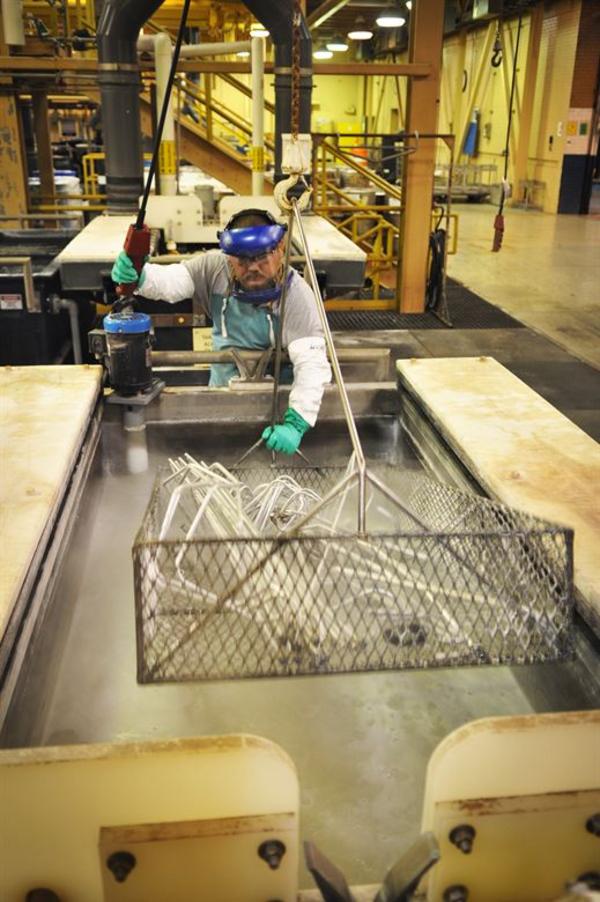 Žárové zinkování ponorem v lázni